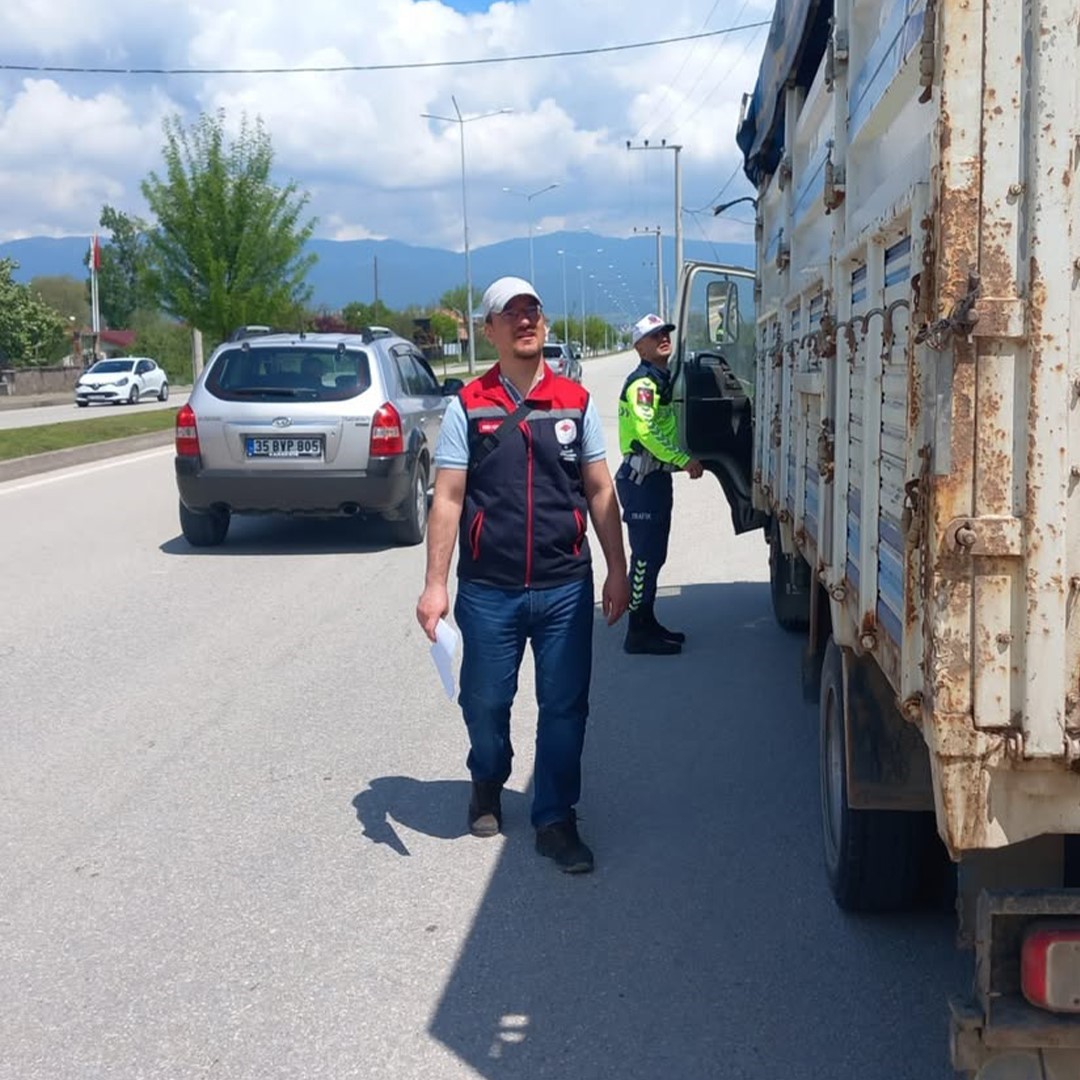 Bolu&rsquo;da kurbanlık nakil ara&ccedil;ları kontrol edildi
