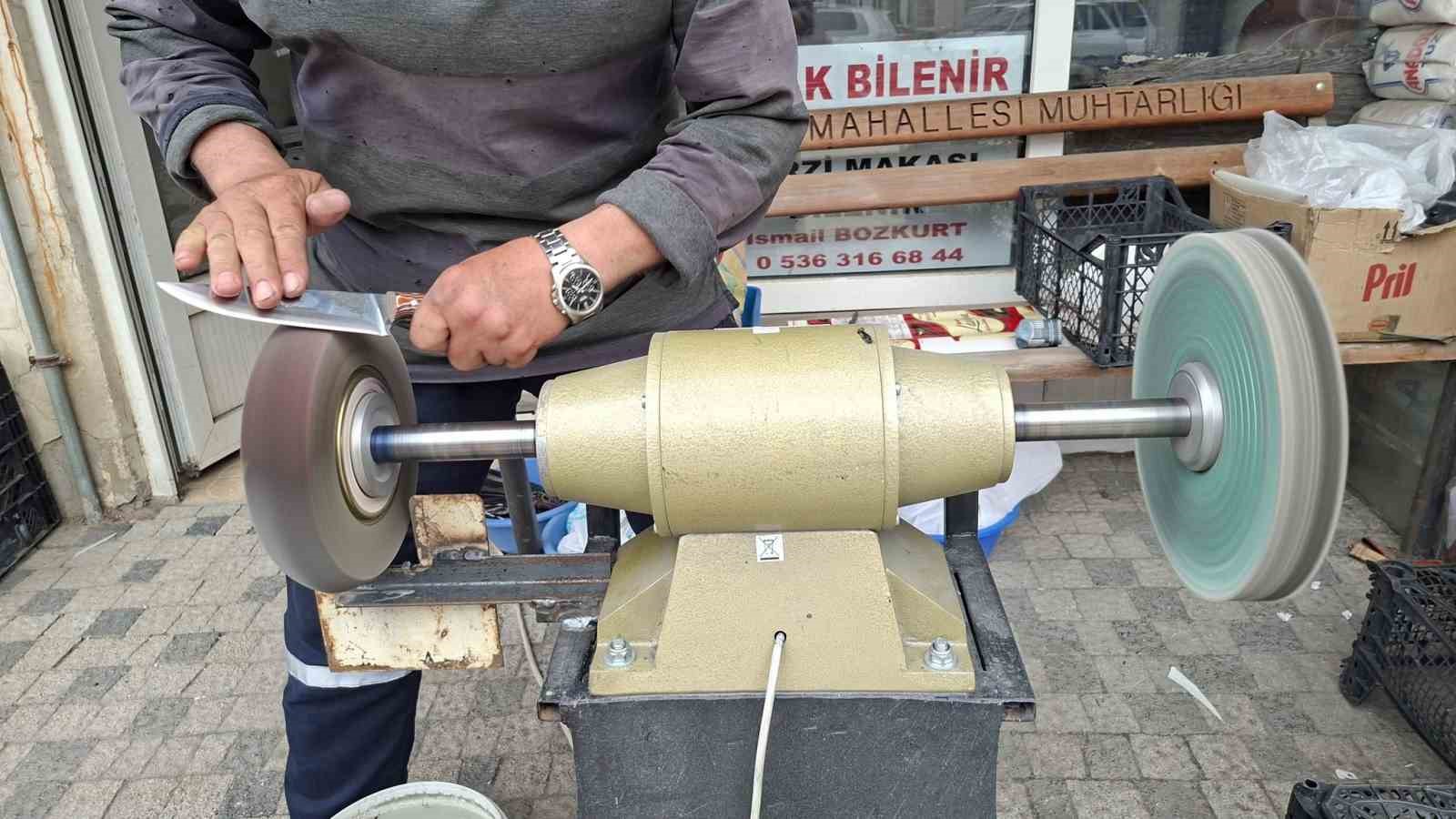 Hisarcık’ta bıçakçıların yoğun mesaisi
