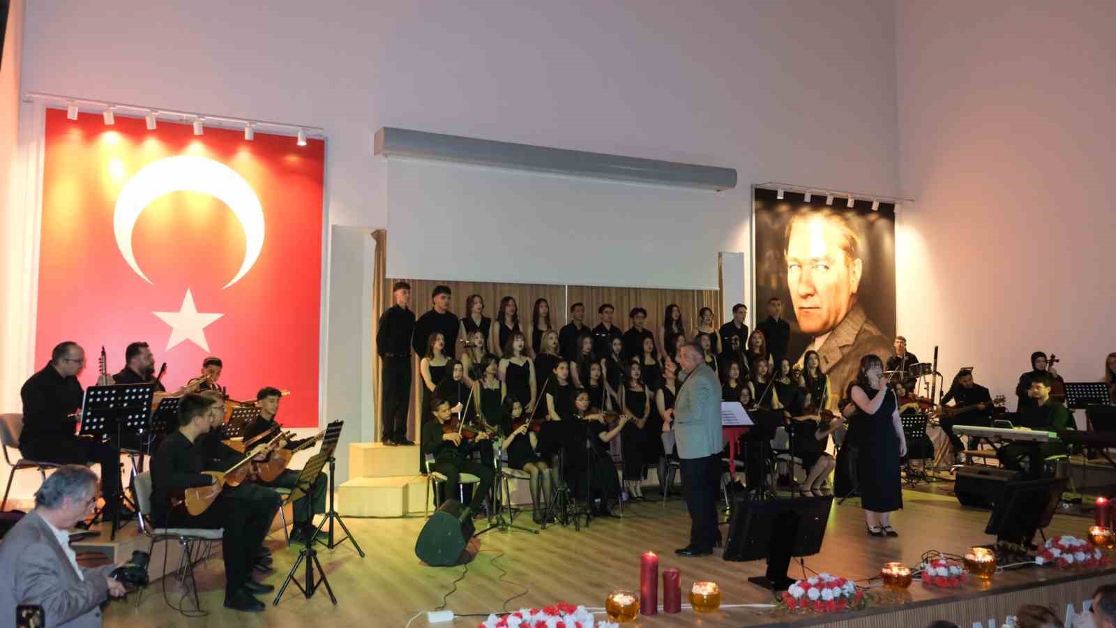 Karaman’da lise öğrencilerinden konser
