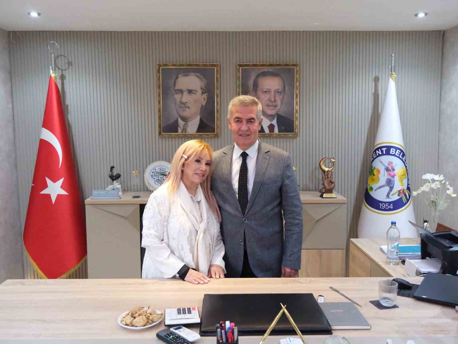Türk Halk Müziği’nin usta ismi Buharkent’te ağırlandı