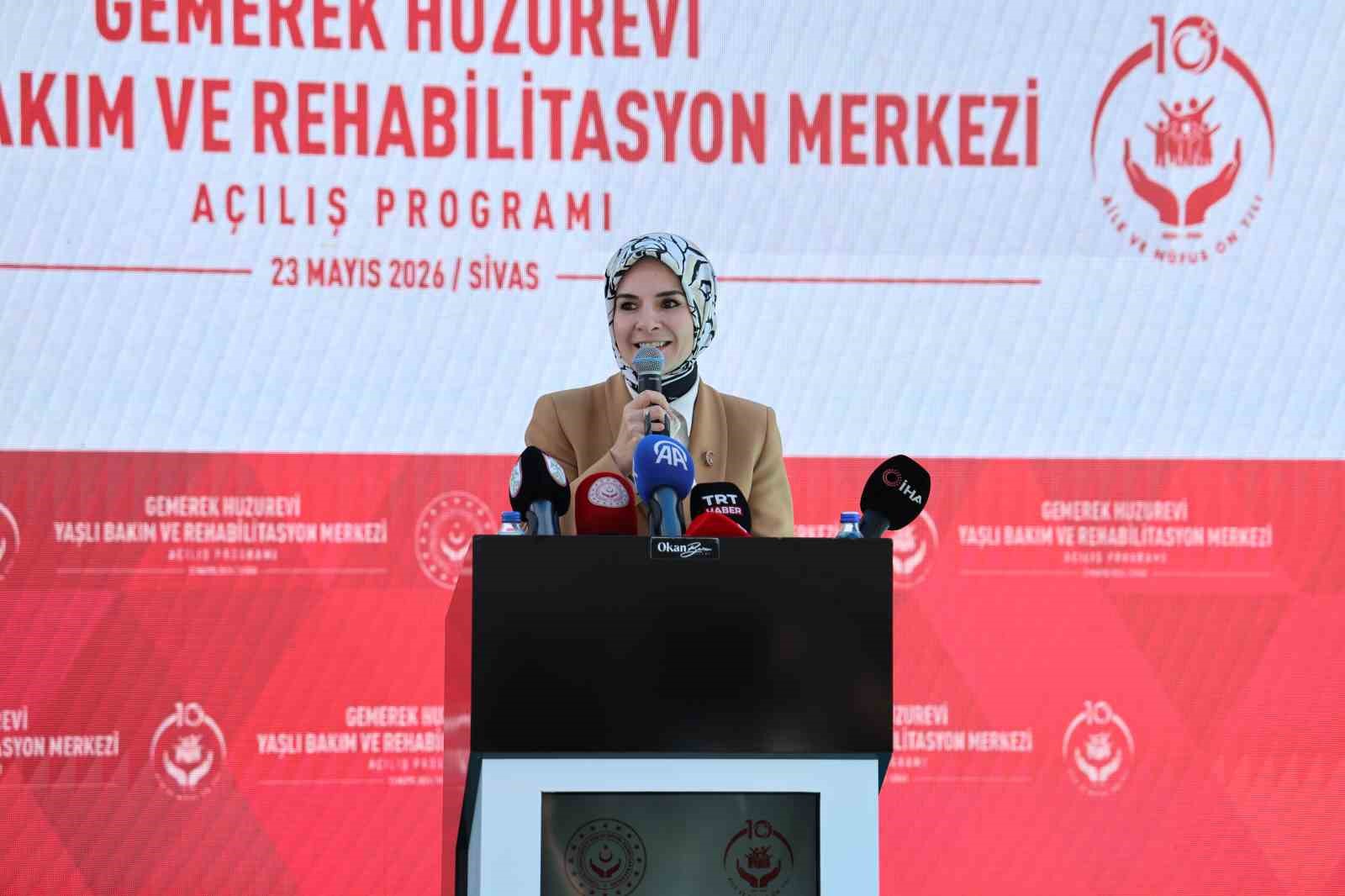 Bakan G&ouml;ktaş: "T&uuml;rkiye&rsquo;de 486 kamu ve &ouml;zel huzurevinde 30 bin 279 yaşlımız yatılı bakım ve rehabilitasyon hizmetinden faydalanıyor"
