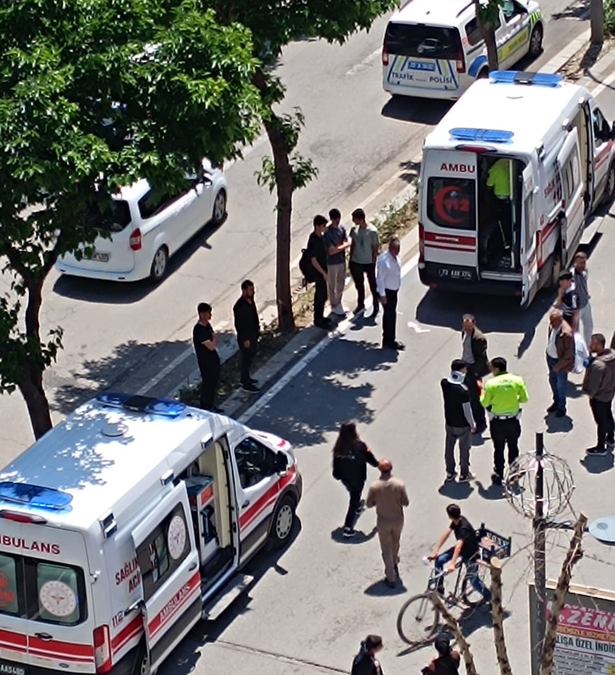 Batman’da motosikletin yayaya çarpma anı kamerada
