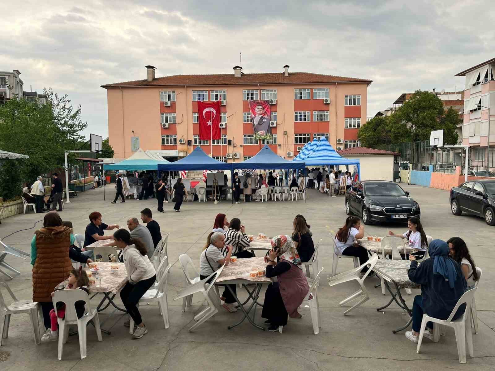 &Ouml;ğrencilerin bilim projeleri b&ouml;lge tarımına destek olacak
