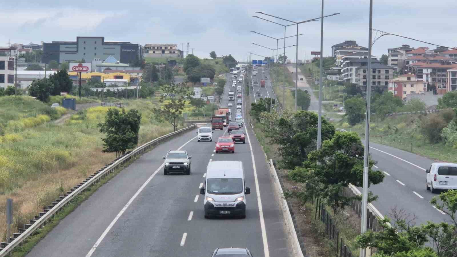 İstanbul-Tekirdağ yolunda bayram yoğunluğu