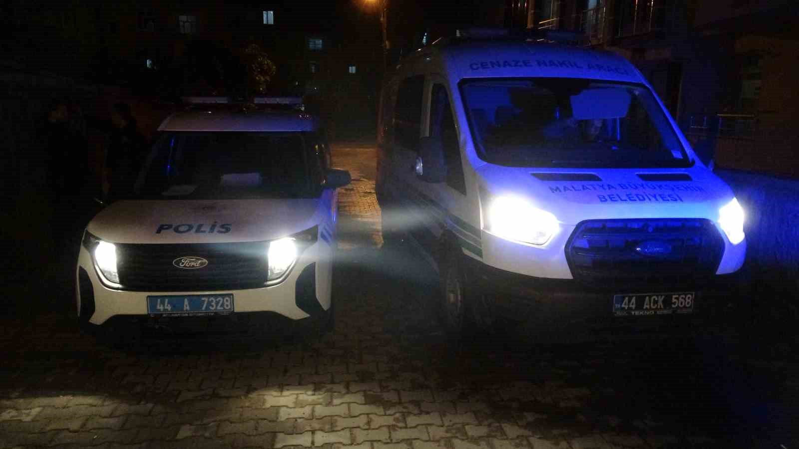 Malatya&rsquo;da bir kişi evinde &ouml;l&uuml; bulundu
