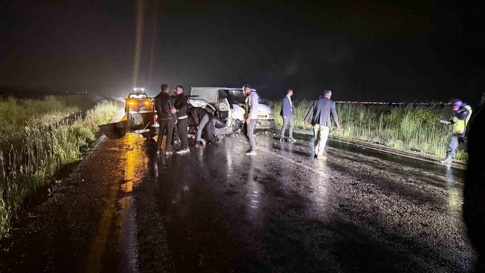 Yozgat’ta pikap ile minibüs çarpıştı: 1 kişi hayatını kaybetti