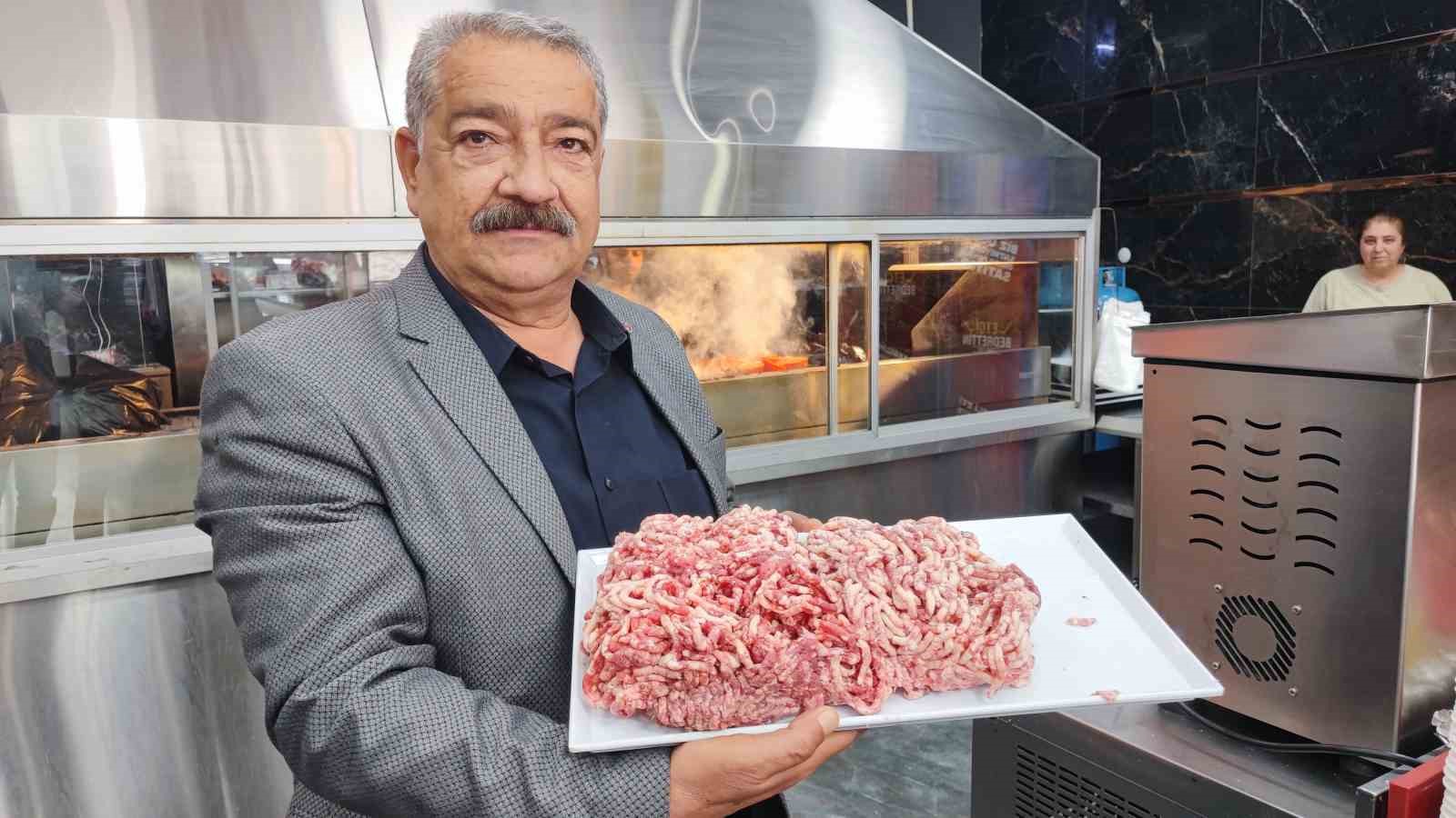 Adana&rsquo;da yetkisiz kıyma &ccedil;ekene 17 bin 580 TL idari para cezası kesilecek
