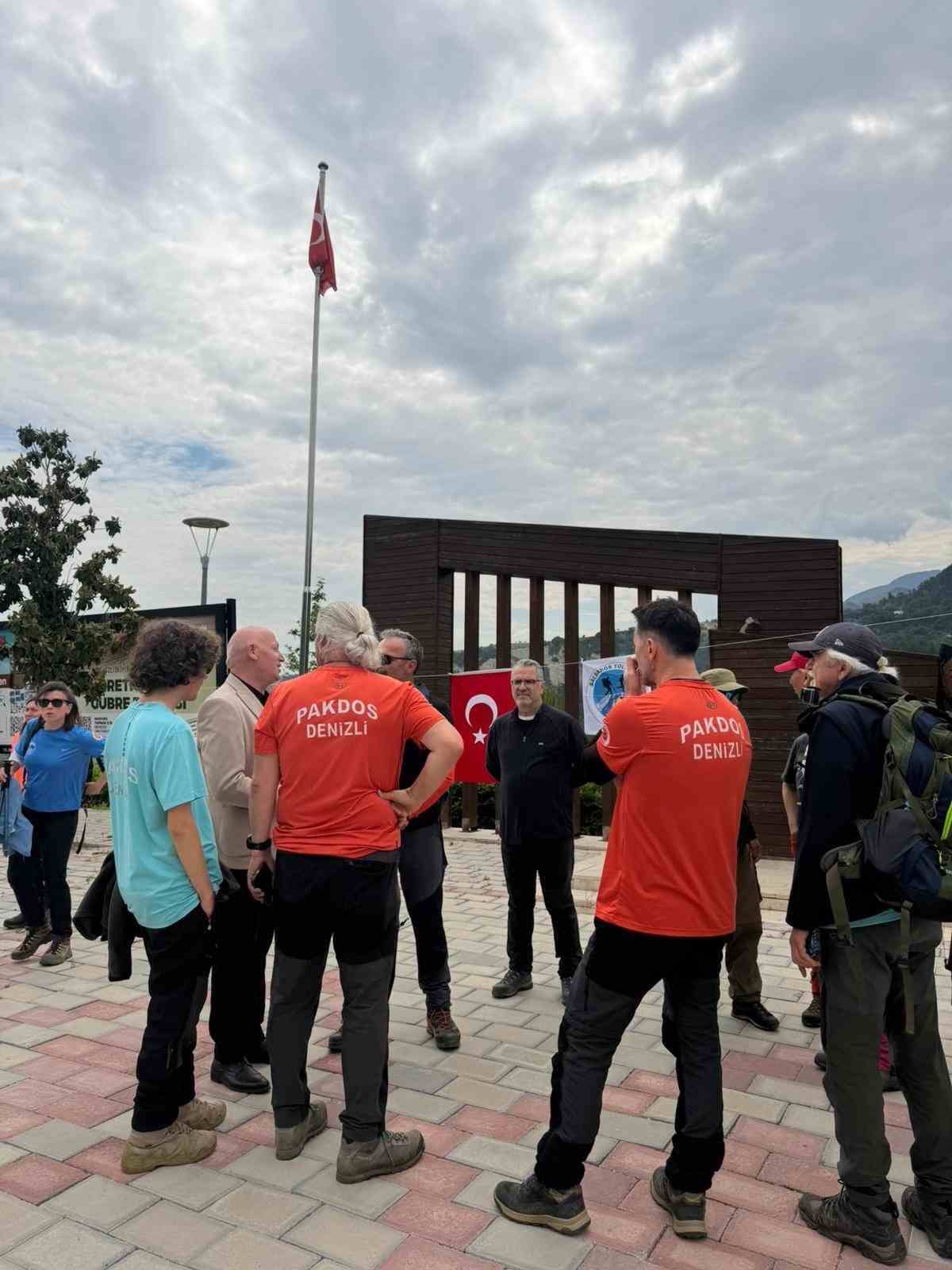 100 dağcı Babadağ’da buluştu