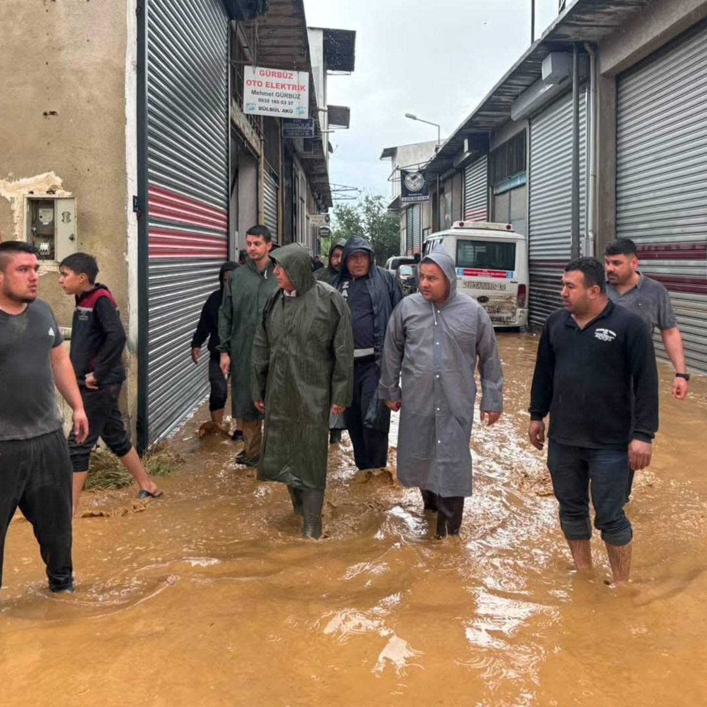 K&ouml;şk Sanayi Sitesi&rsquo;nde selin yaraları sarılıyor
