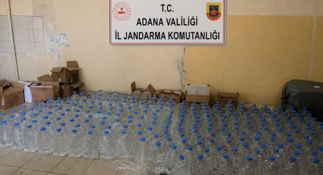 Adana ve Konya&rsquo;da 13 bin 633 litre ka&ccedil;ak alkol ele ge&ccedil;irildi
