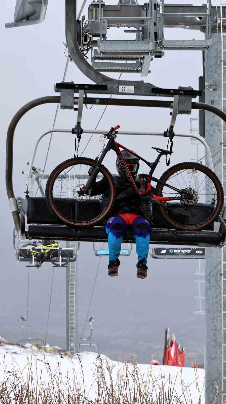 Palandöken’de Downhill Türkiye Şampiyonası heyecanı

