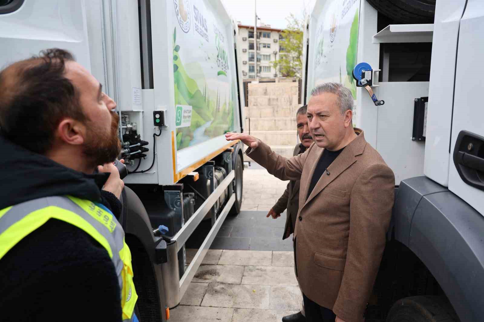 Sivas Belediyesi 509 milyon TL’lik 110 yeni aracı filosuna kattı

