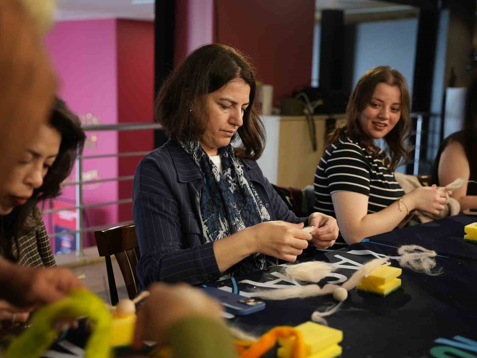 Eskişehir Kültür Yolu Festivali’nde tiyatro ve geleneksel el sanatları ilgi odağı oldu