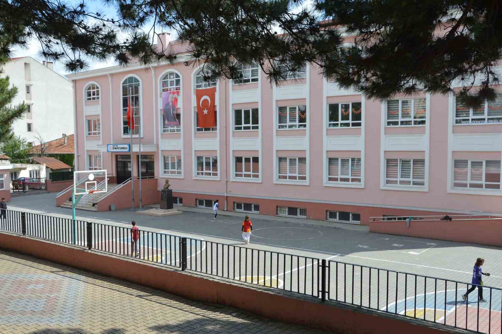 Havza&rsquo;da bayram boyunca 3 okul bah&ccedil;esi &uuml;cretsiz otopark olacak
