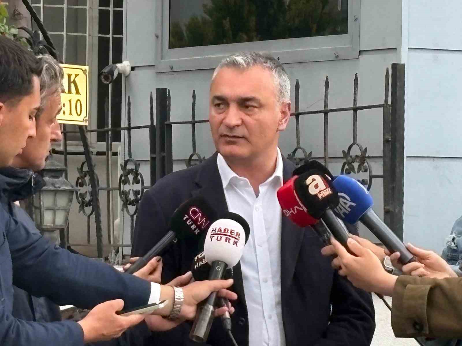 Eski CHP Milletvekili Müslüm Sarı: "Partinin içi çok harap, gerçekten çok üzücü"