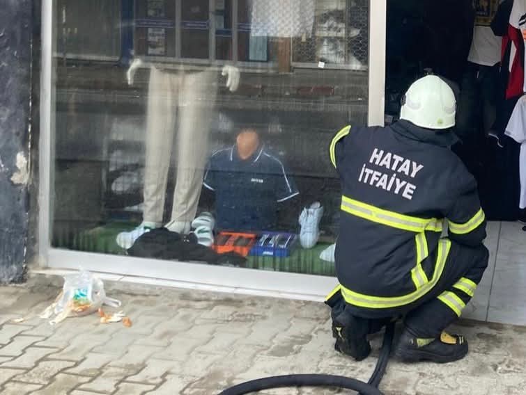 Dörtyol’da iş yeri yangını