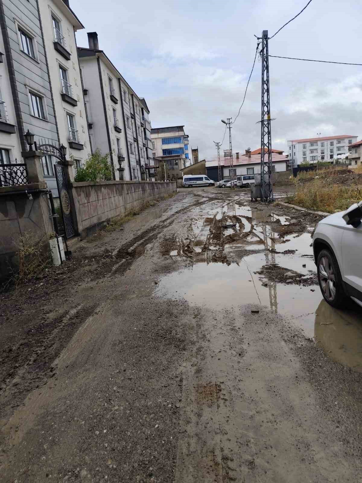 Kazazede sürücülere müjde; sorumlular bozuk yol tazminatı ödeyecek