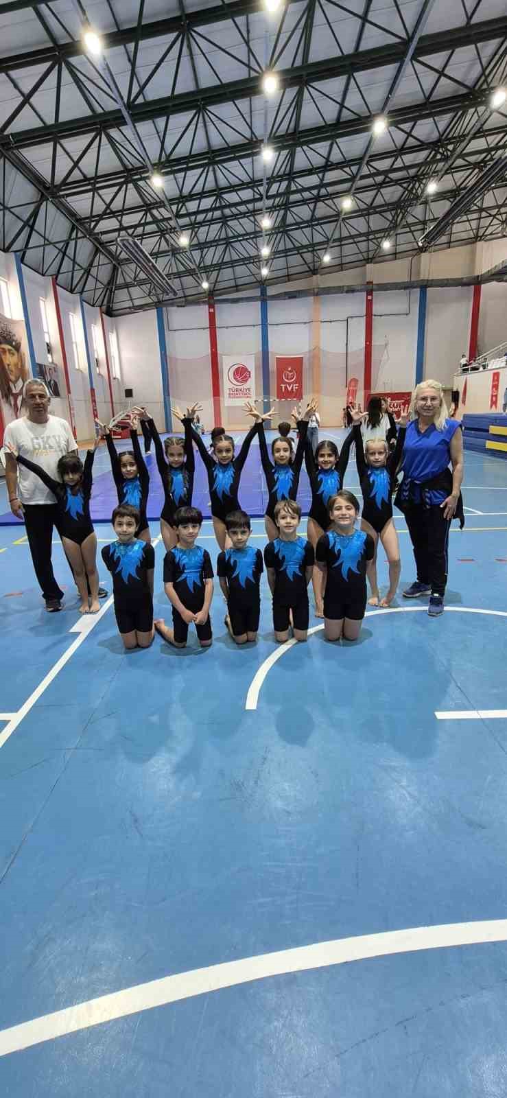 GKV’li minik cimnastikçiler kürsüyü kaptı
