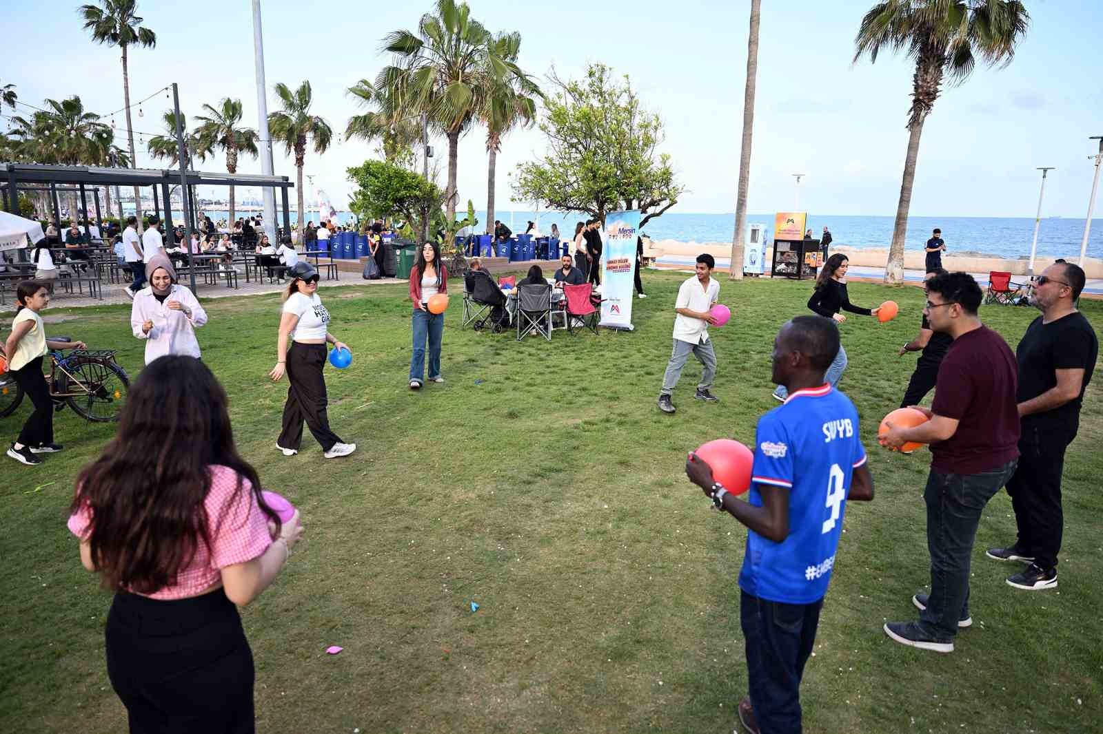 Mersin’de ücretsiz yabancı dil kulübüne yoğun ilgi