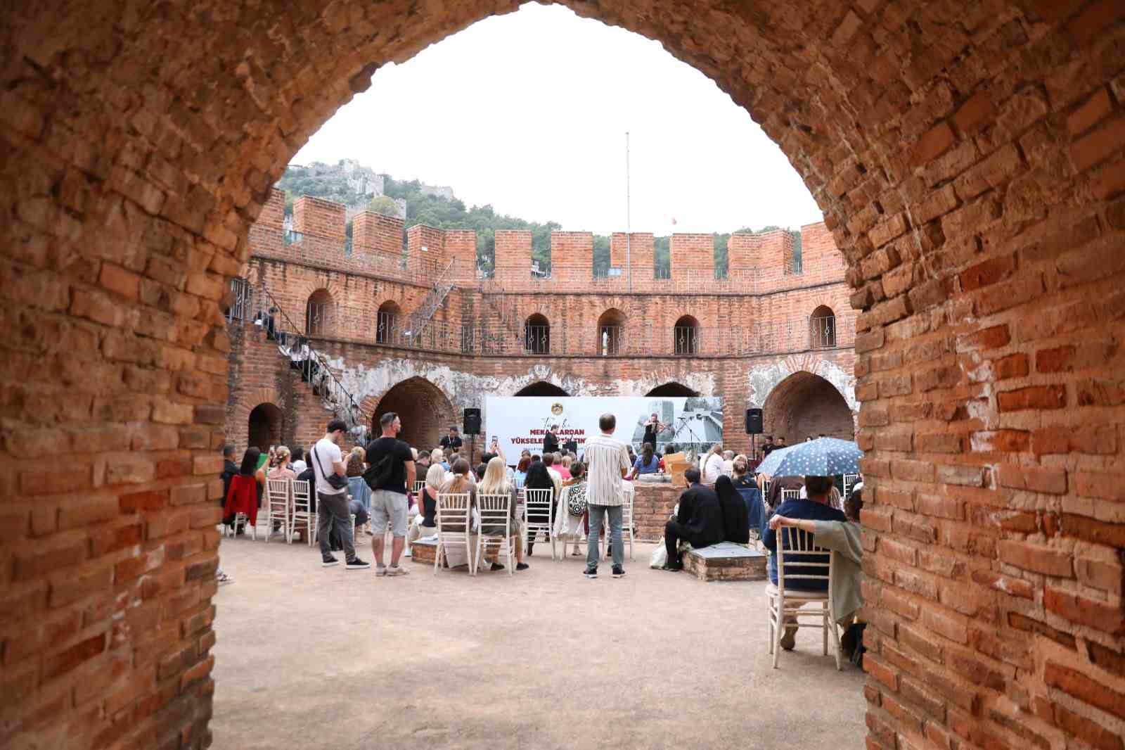 Alanya Uluslararası Kültür Sanat ve Turizm Festivali sona erdi