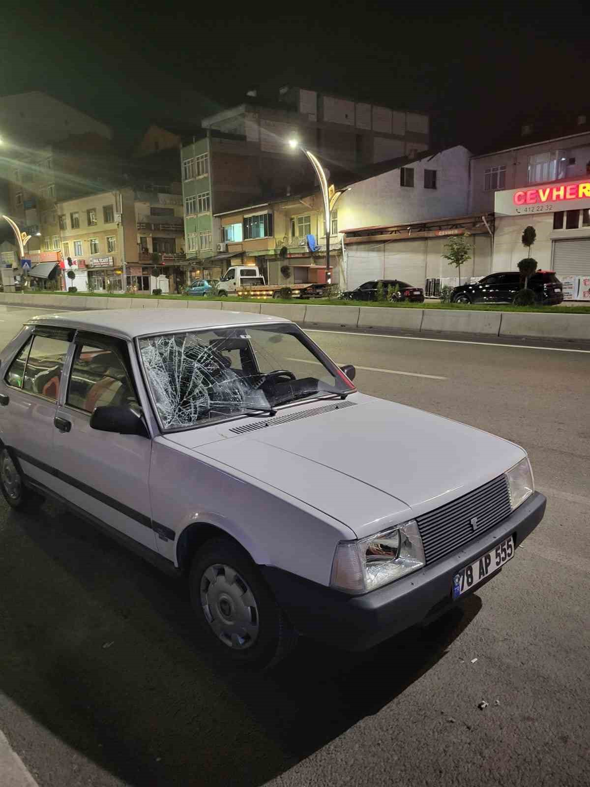 Otomobilin &ccedil;arptığı yaya yaralandı
