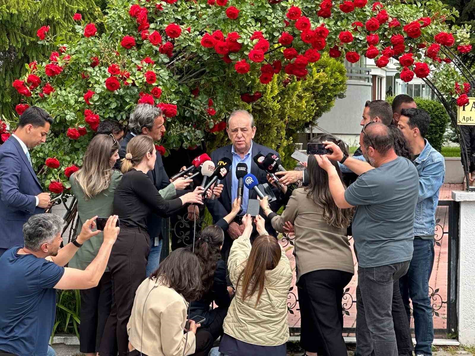 CHP İzmir Milletvekili Nalbantoğlu: "Genel Başkanımız partiyi kuruluş kodlarına yeniden çevirmek için çok zor bir görev üstlendi"