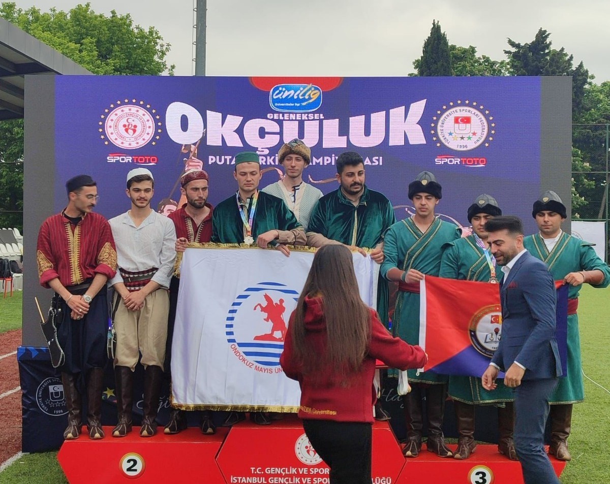 OM&Uuml;&rsquo;n&uuml;n kemankeşleri T&uuml;rkiye şampiyonu oldu
