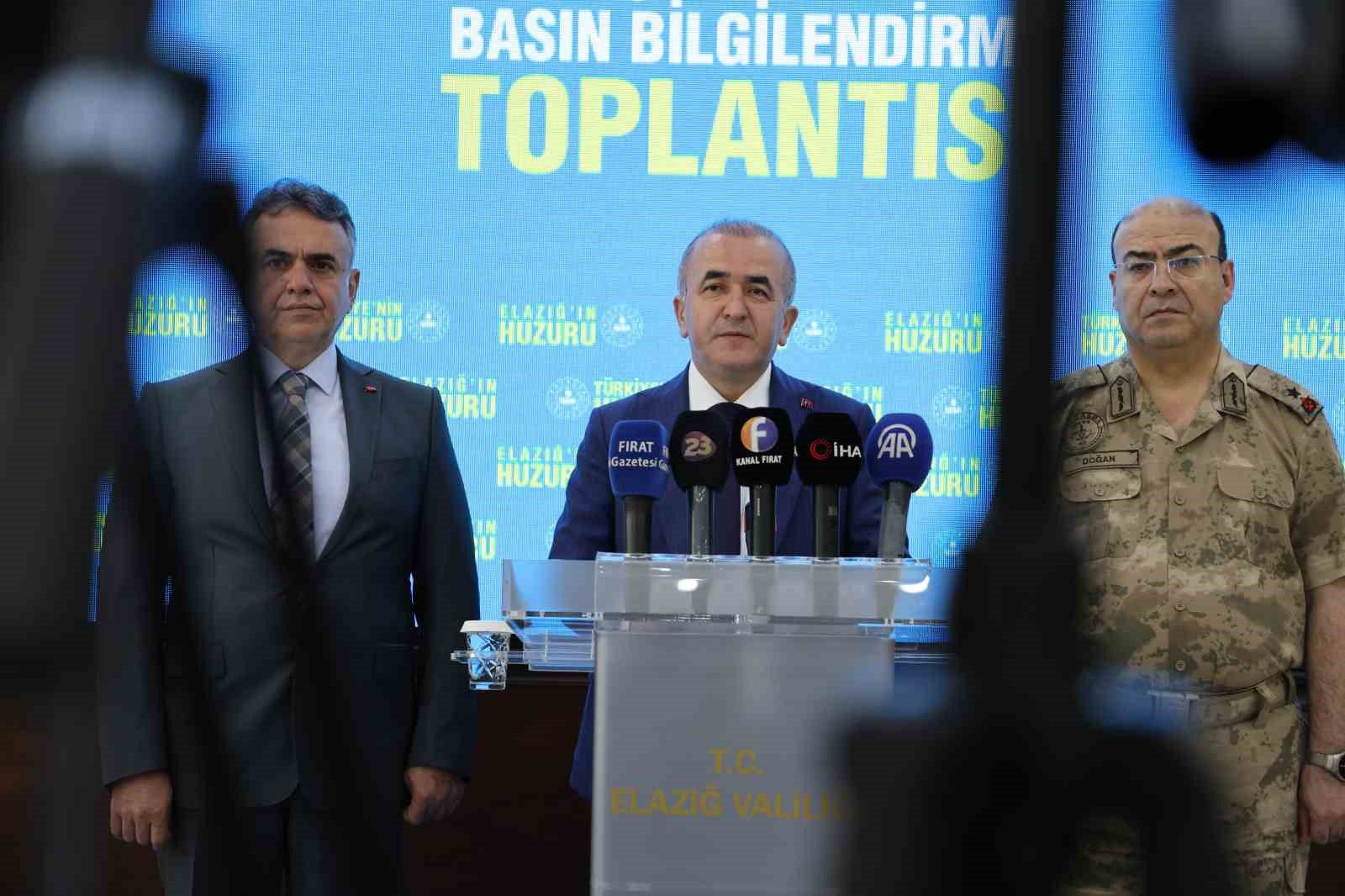 Vali Hatipoğlu’ndan Elazığ’daki salgın iddialarına ilişkin açıklama: "Vakalarda azalma var, içme sularında sorun yok"