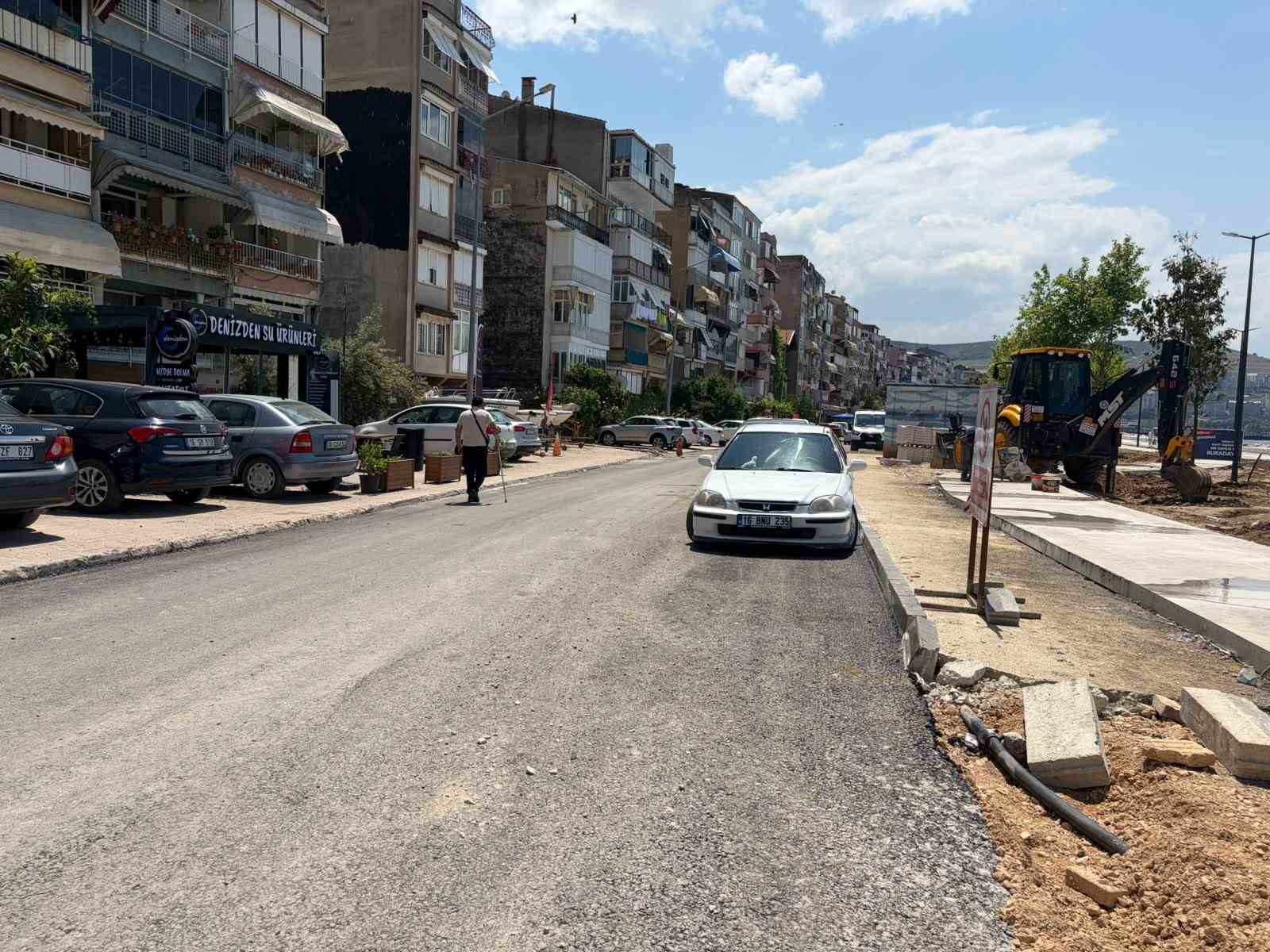 Gemlik sahil çalışmaları tüm hızıyla sürüyor