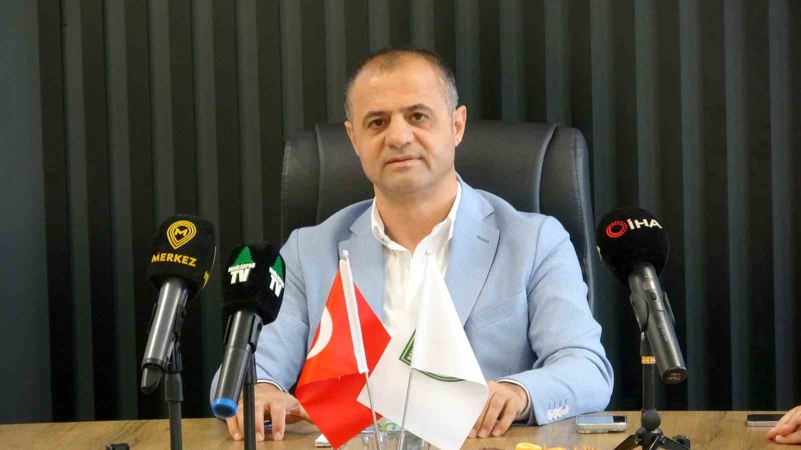 Menaf Kıyanç: "Yüzde 99 aday değilim"