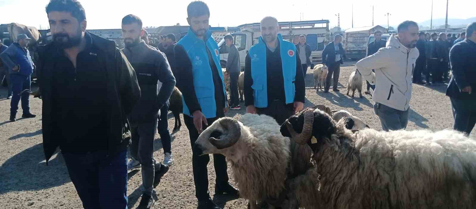 &Ccedil;aldıran&rsquo;da din g&ouml;revlileri vatandaşı bilgilendirdi
