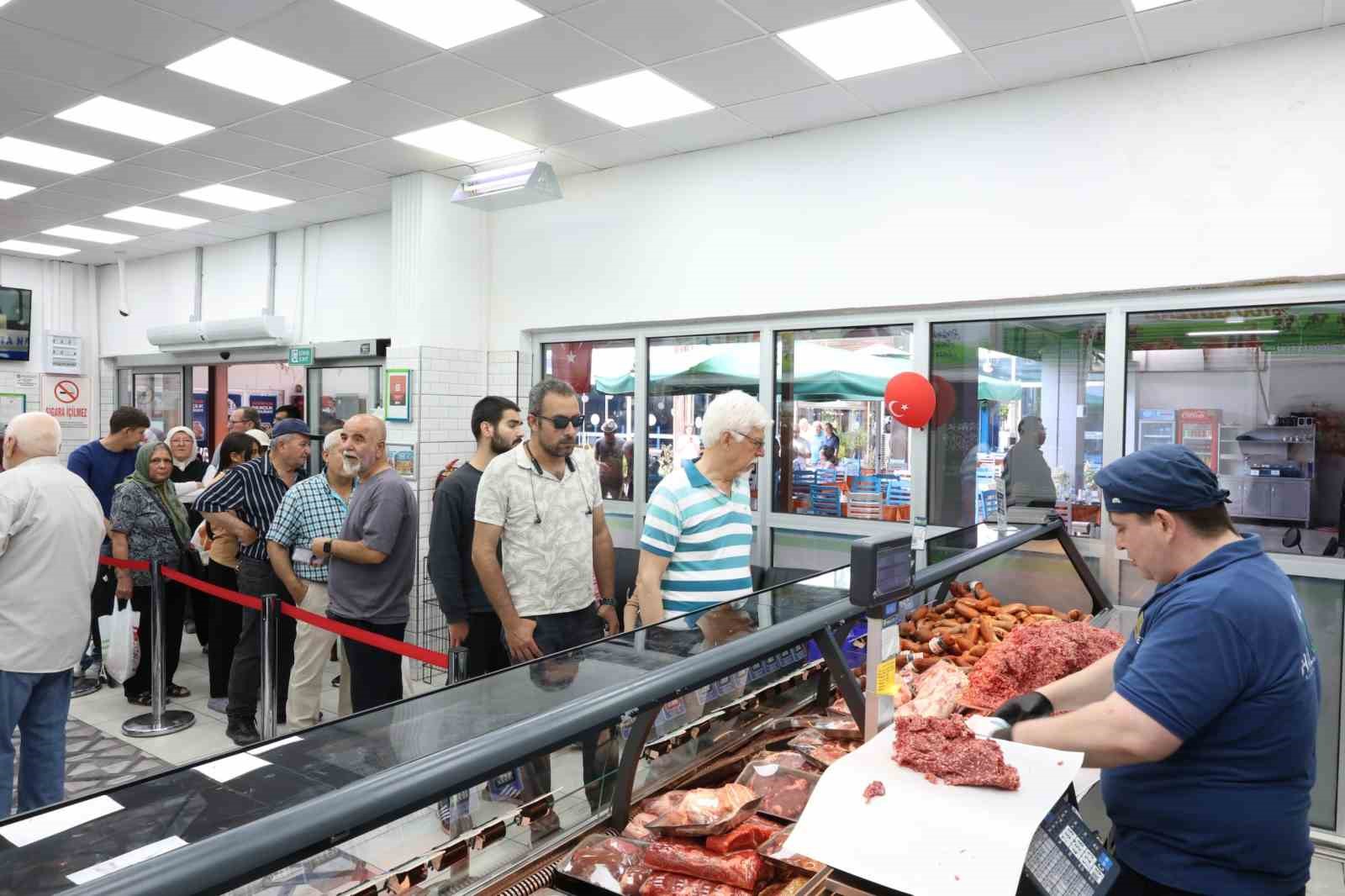 Aydın’da Halk Ege Et indirimine yoğun ilgi
