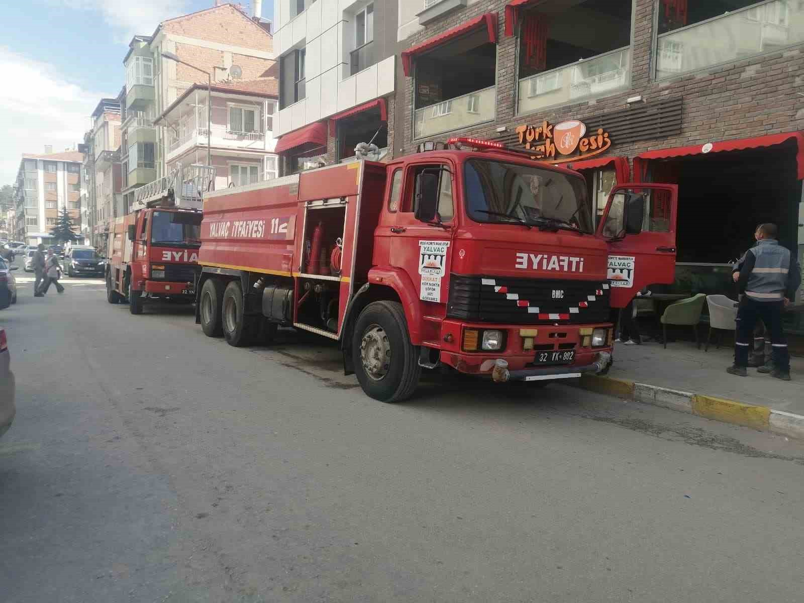 Kafenin mutfağında korkutan yangın