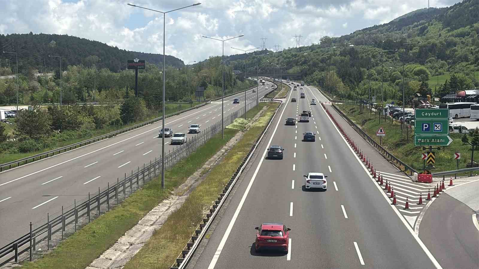 Bolu geçişinde bayram trafiği akıcı seyrediyor