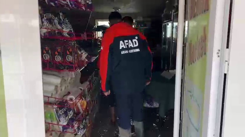 Kağızman’da baraj taşkını: Evler, ahırlar ve iş yerleri sular altında kaldı