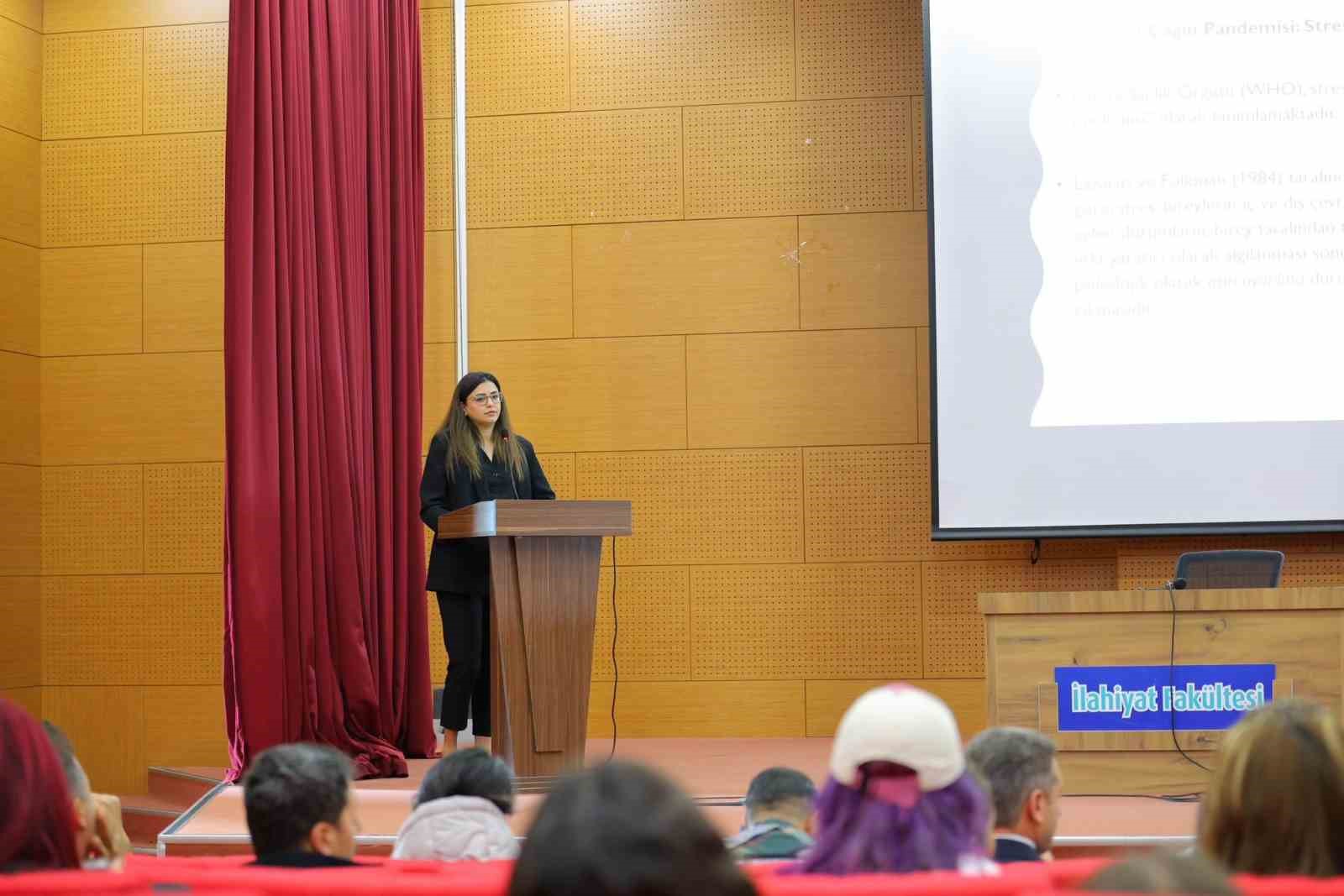 Spor Bilimleri öğrencilerine sağlıklı yaşam eğitimi verildi
