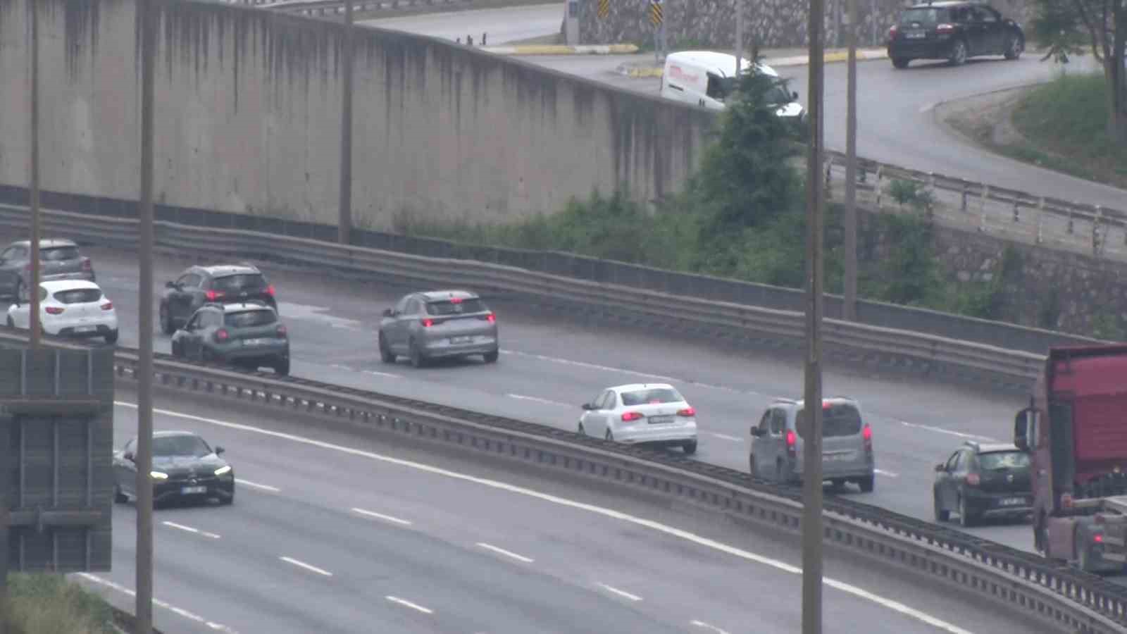 Kocaeli’de bayram tatilinin 3. gününde trafik akıcı seyrediyor