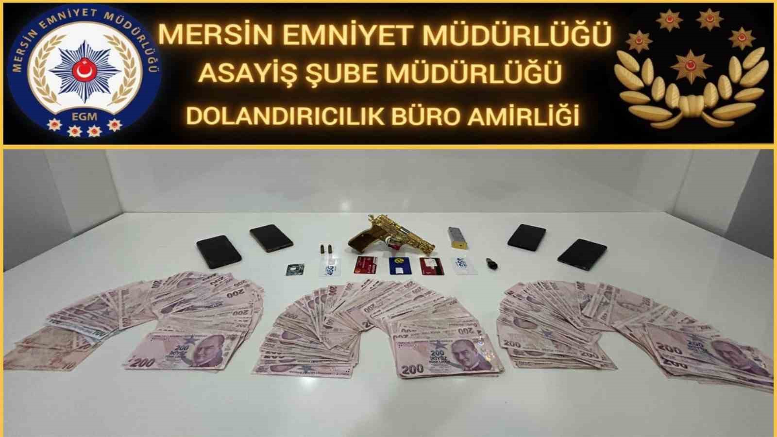 Kendilerini polis olarak tanıtıp vatandaşları dolandırdılar
