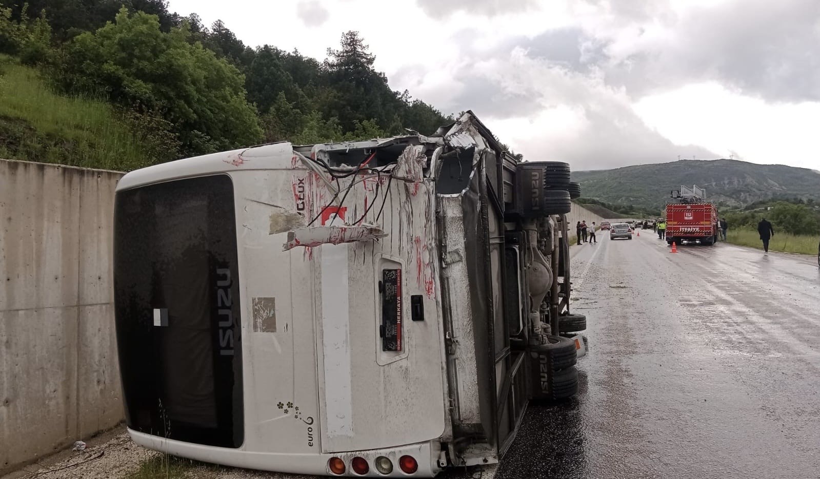 Tokat’ta minibüs devrildi: 4 yaralı