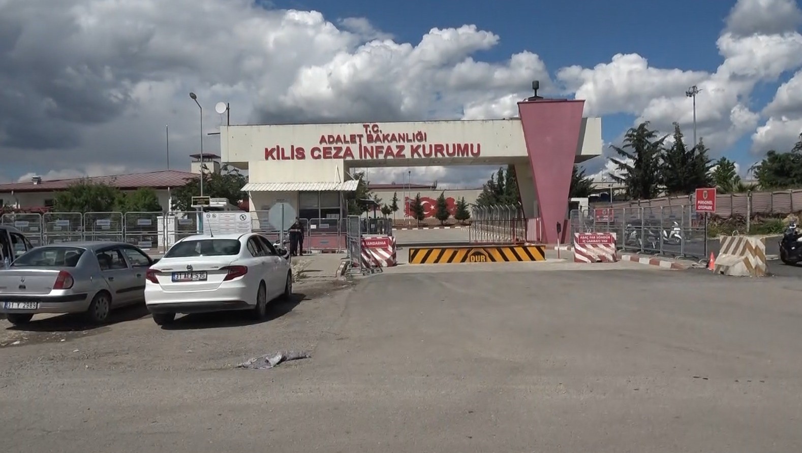 Kilis Belediye Başkanı Bilecen&rsquo;den tutuklanan CHP İl Başkanı Sapan&rsquo;a destek a&ccedil;ıklaması
