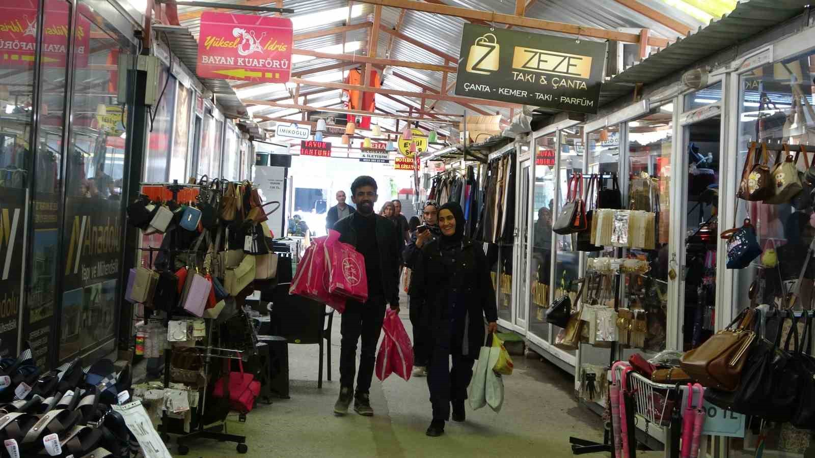 Deprem bölgesi Malatya’da Kurban Bayramı hareketliliği