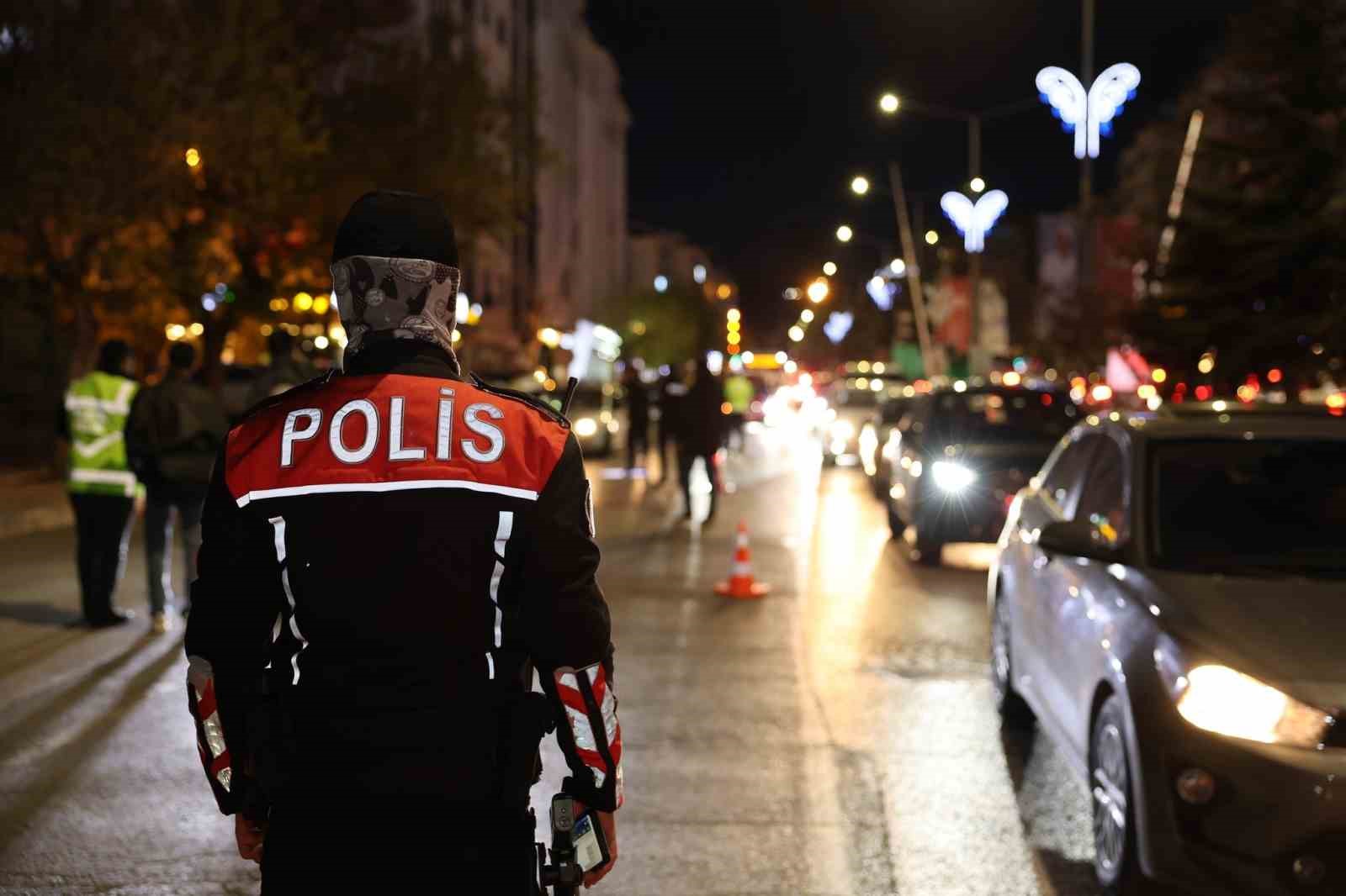 Polisten asayiş uygulaması