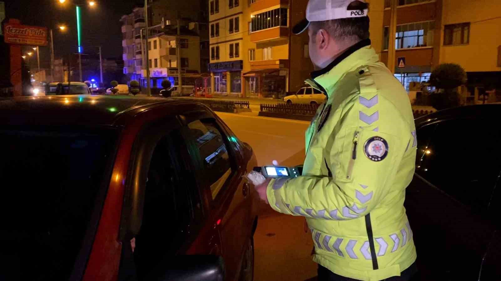 Bolu&rsquo;da kural ihlali yapan bin 664 s&uuml;r&uuml;c&uuml;ye ceza
