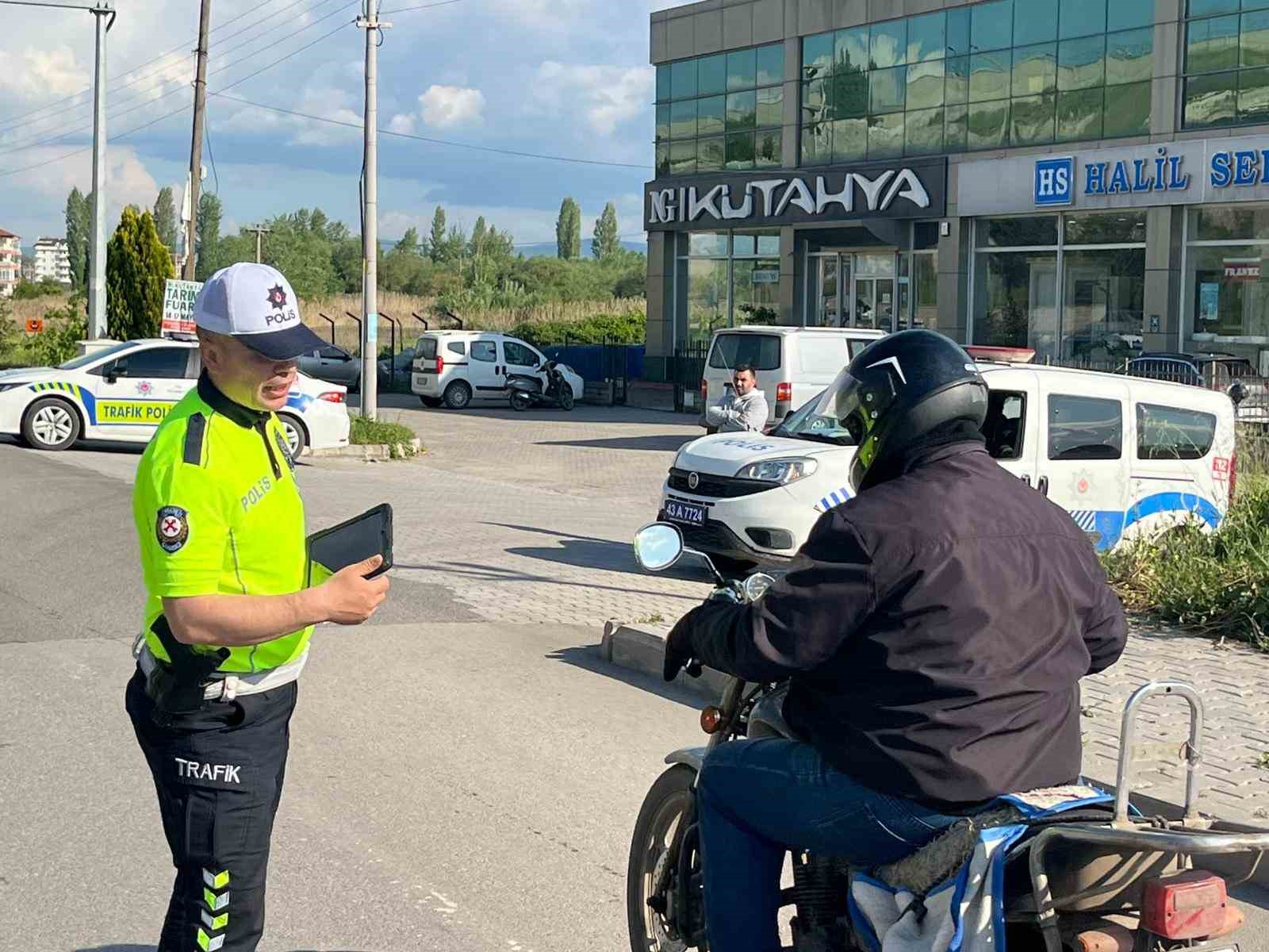 Bayram &ouml;ncesi sıkı trafik denetimi

