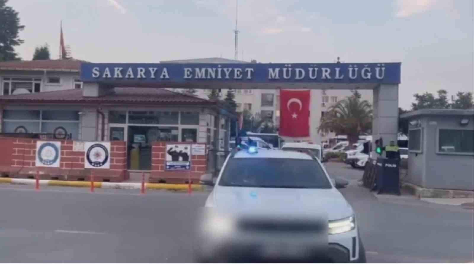 Sakarya’da silah kaçakçılığı operasyonunda yakalanan şüpheli tutuklandı
