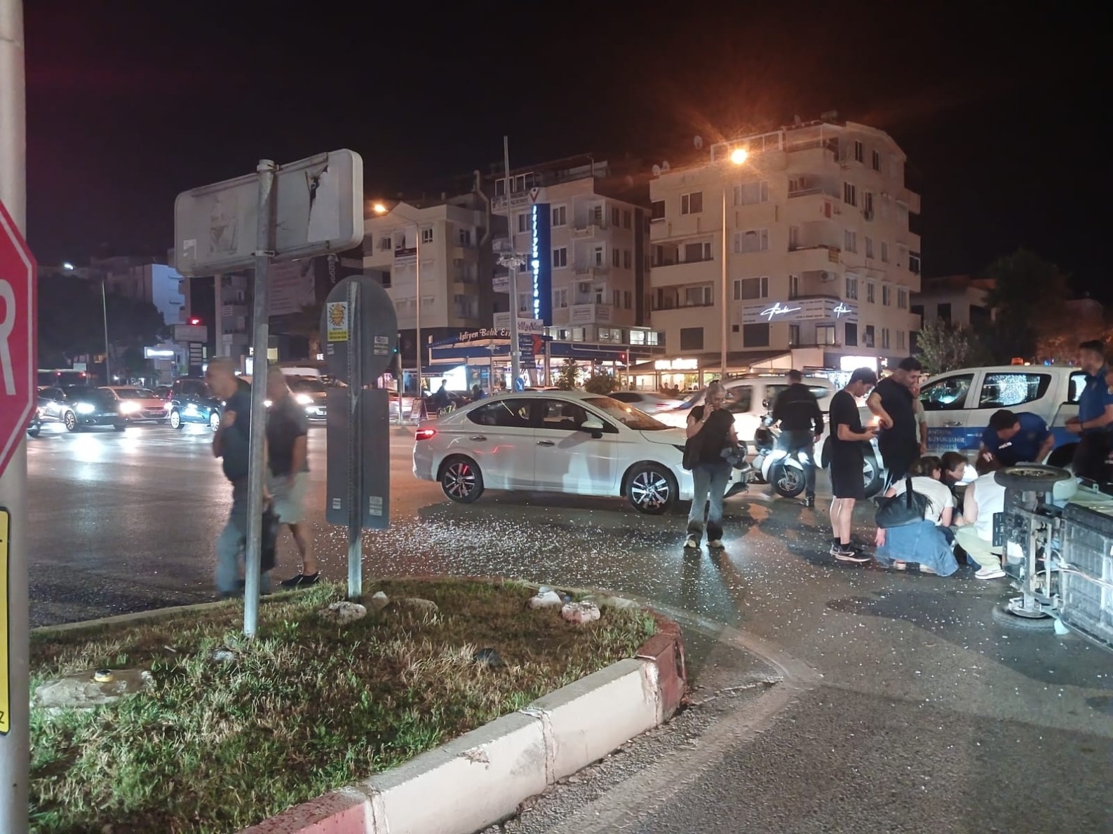 Kırmızı ışık ihlali kazayı beraberinde getirdi

