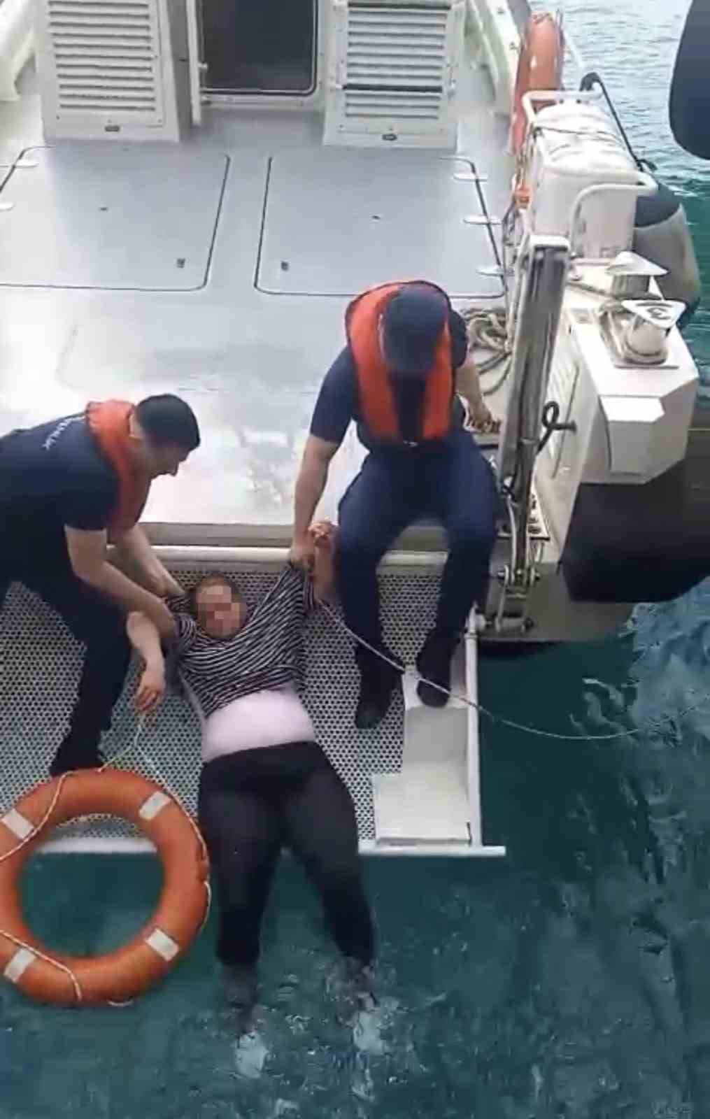 Sarıyer’de denizde can pazarı: Suya düşen kadın boğulmaktan son anda kurtarıldı