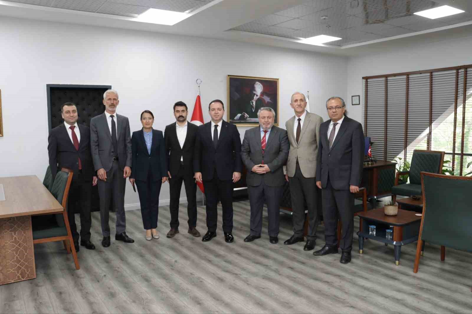 Zonguldak İl Milli Eğitim M&uuml;d&uuml;rl&uuml;ğ&uuml;nde bayramlaşma t&ouml;reni
