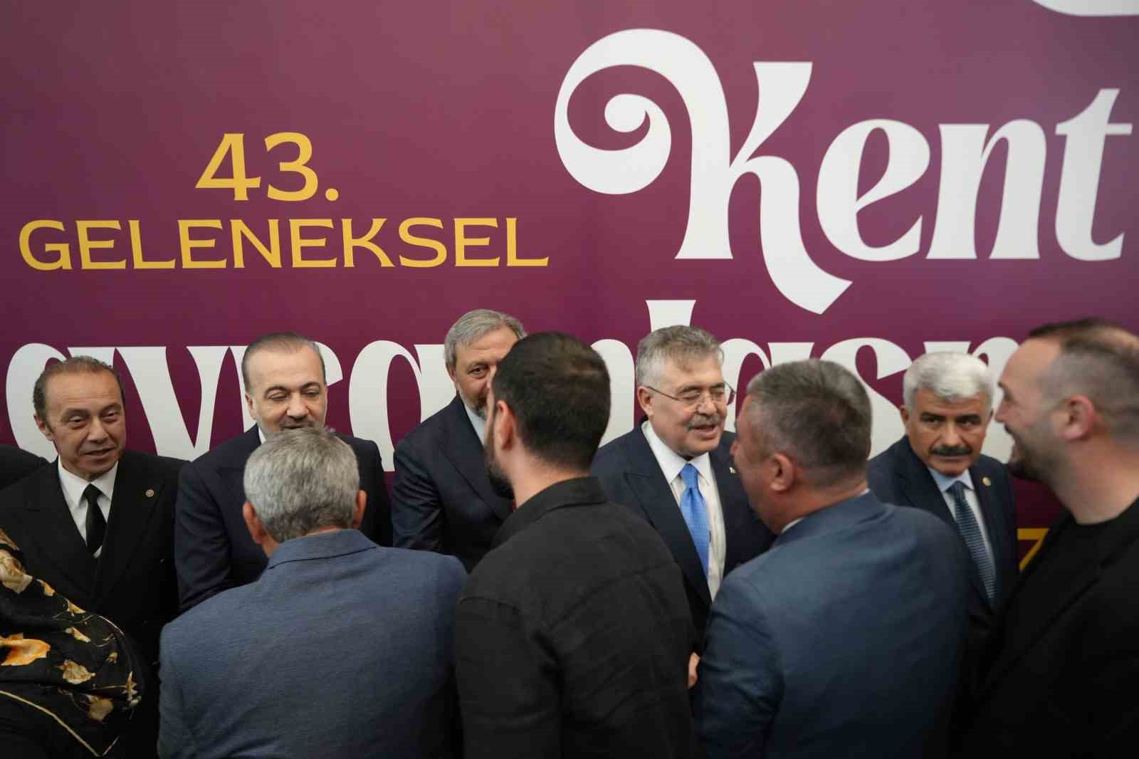 Kocaeli’de geleneksel bayramlaşma coşkusu
