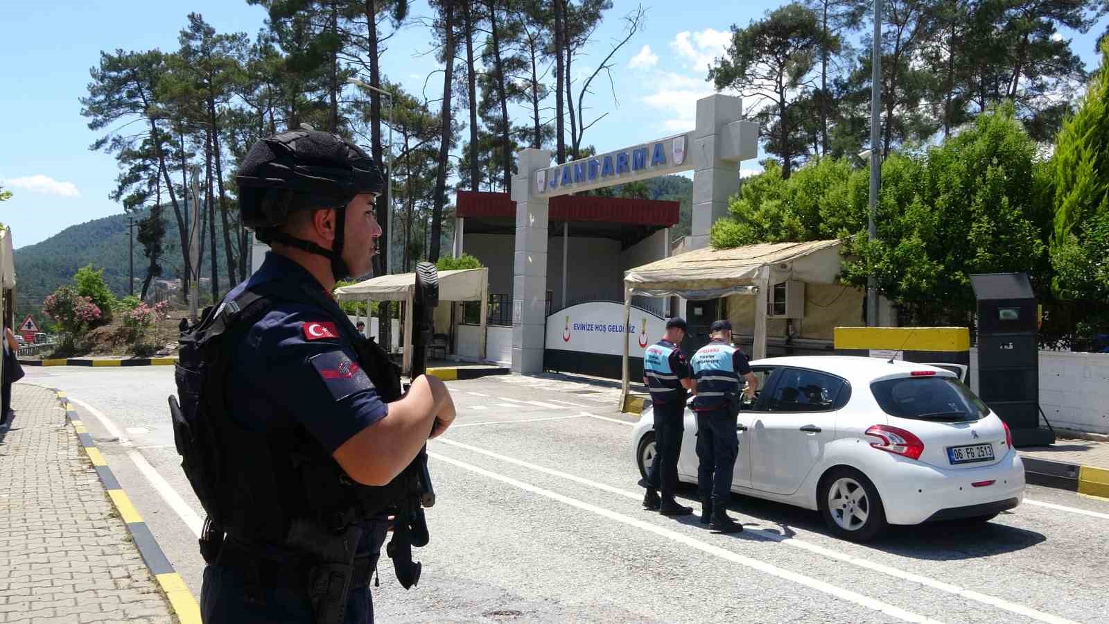 Bayram tatili için Marmaris ve Datça’ya araç akını: 4 günde 40 bin araç girdi
